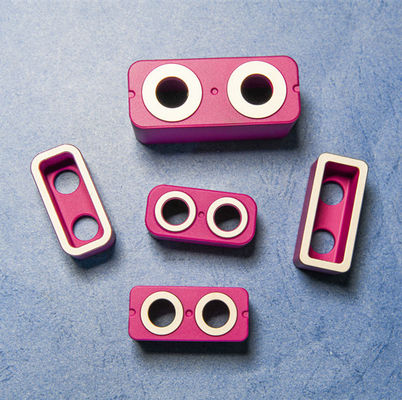 صفحه سرامیکی آلومینا دارای گواهی IATF16949 با جذب آب صفر برای مقاومت شیمیایی و خوردگی